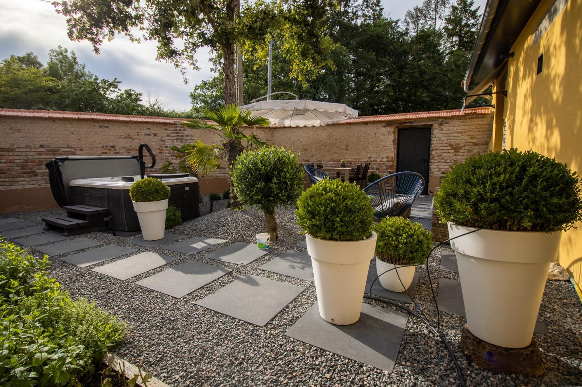 Gites Briffaut Saint-Hilaire-Fontaine Exterior photo
