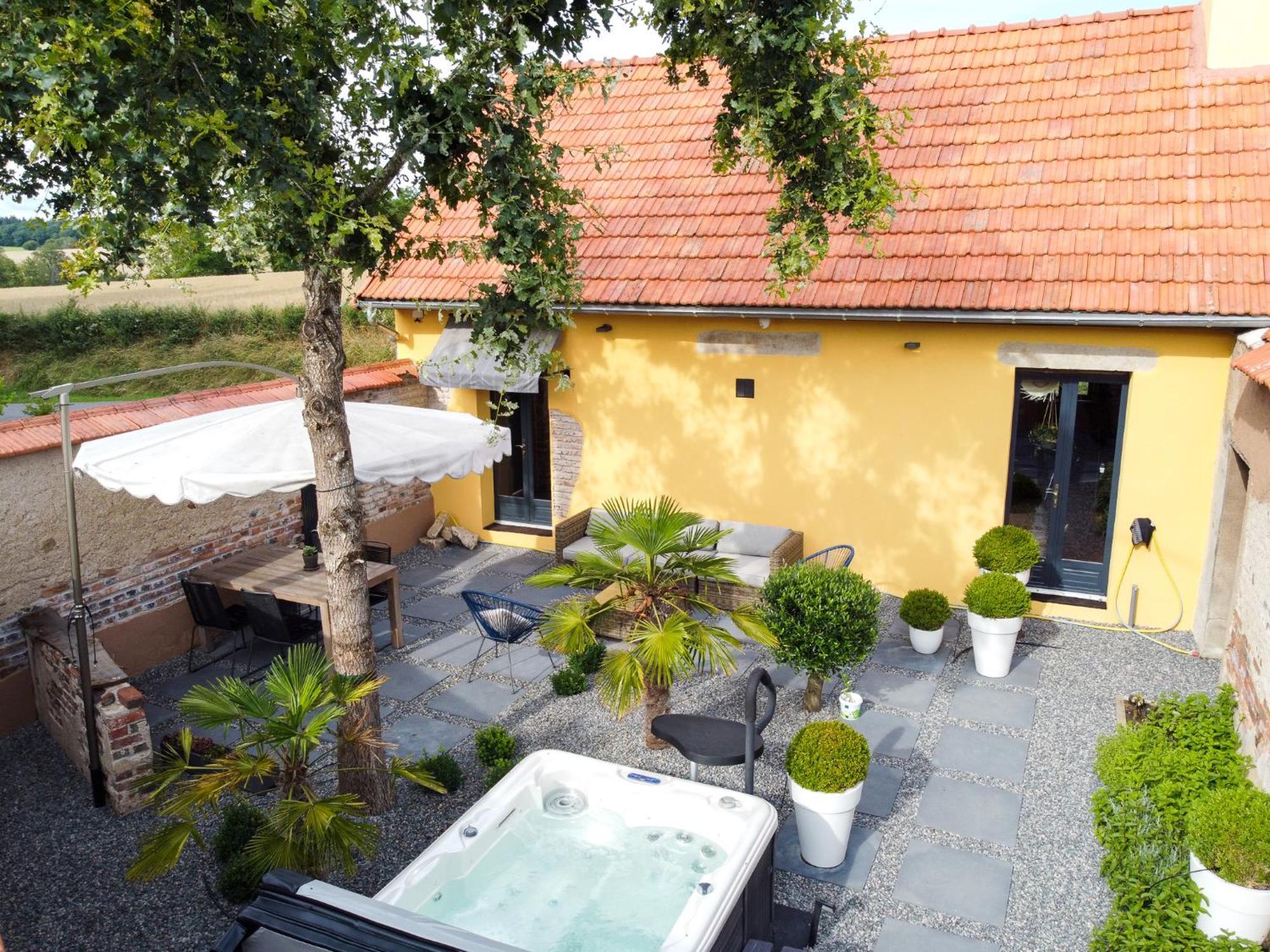 Gites Briffaut Saint-Hilaire-Fontaine Exterior photo